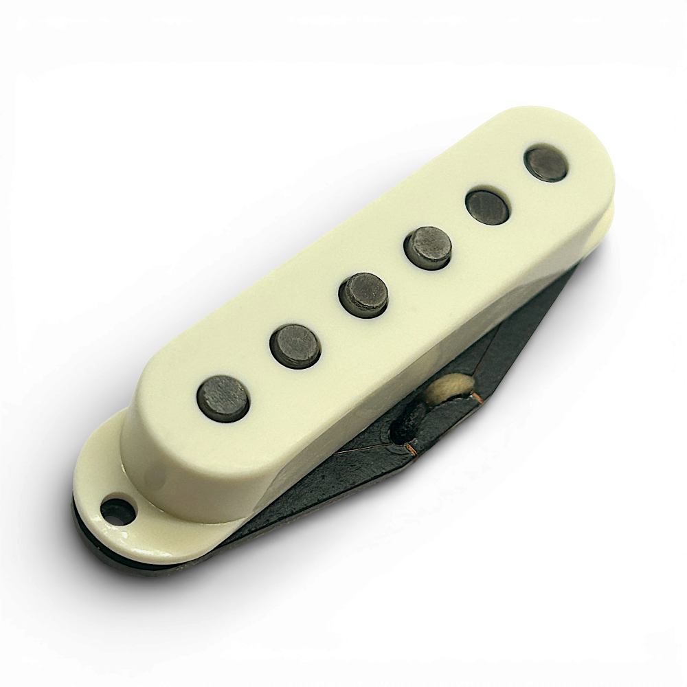 Aged 1963-spec Stratocaster single-coil pickup with cream bobbin and oxidized alnico pole pieces